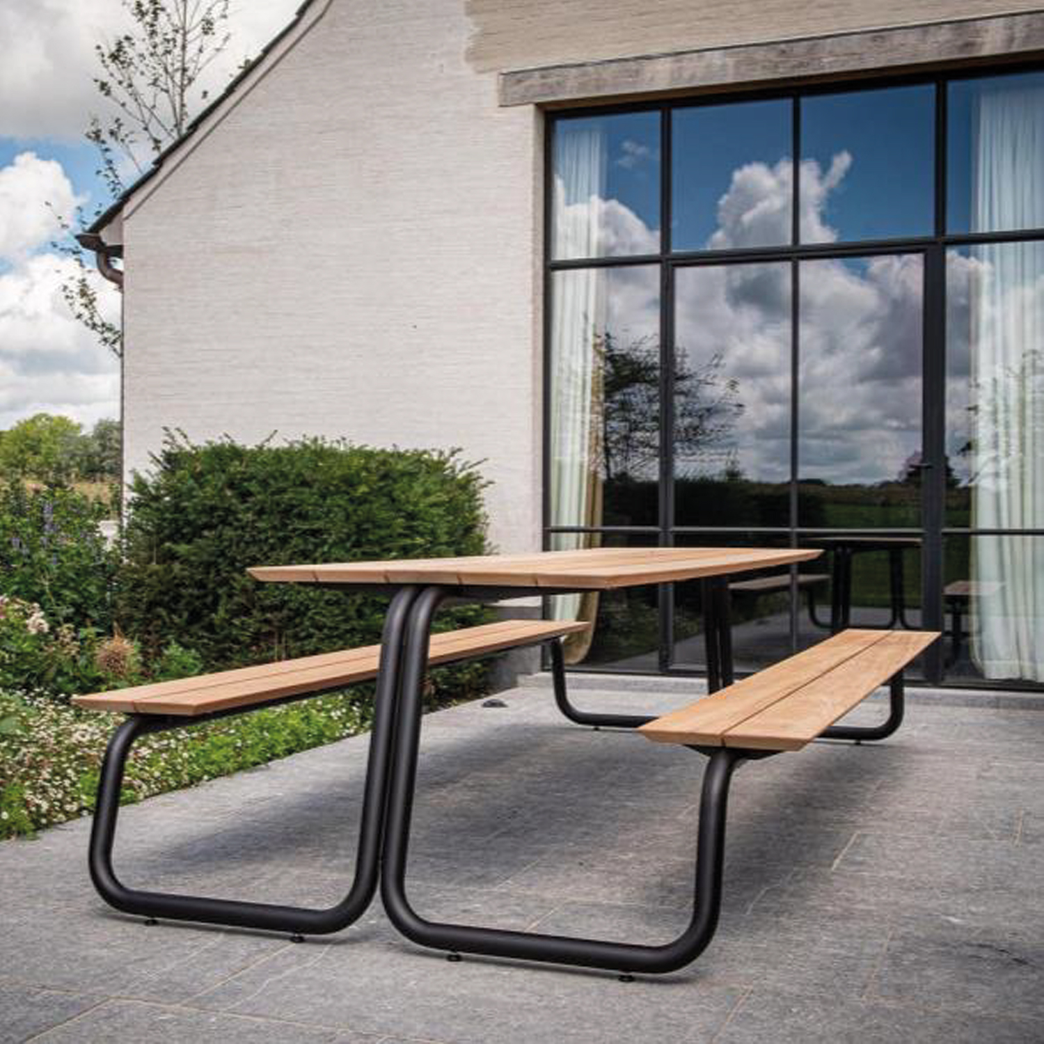 Wünder-The-table